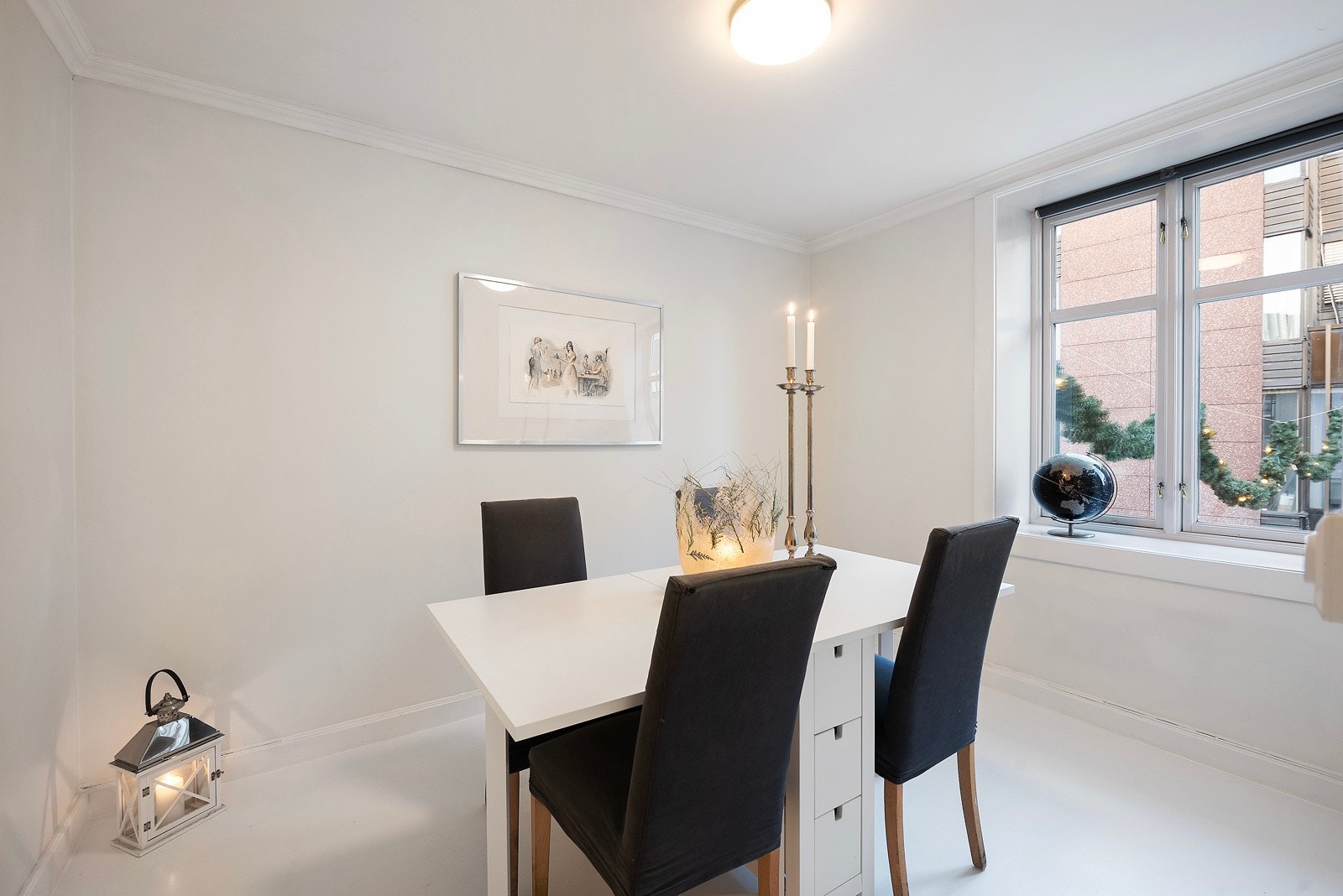 Hyggelig spisestue/soverom nr 3 Galleribilde