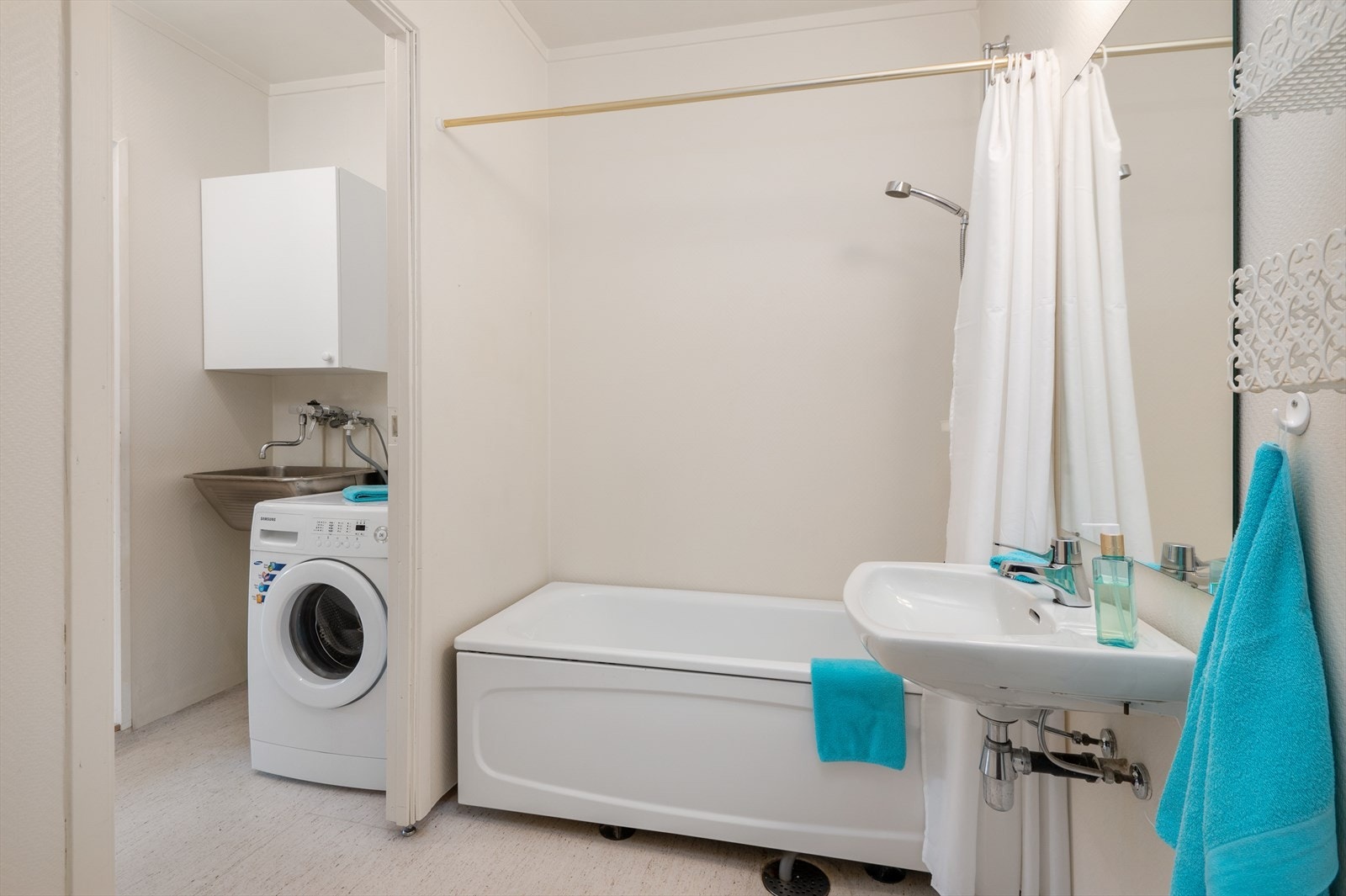 Leilighetens bad er 3,5 m². Galleribilde