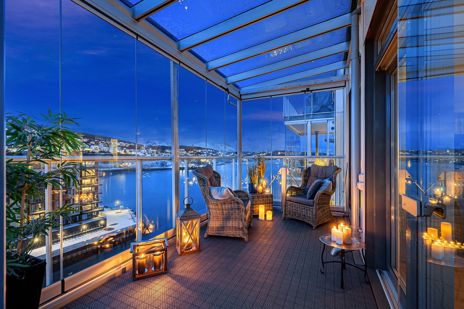 Sjekk gjerne ut denne fine vestvendte balkongen i 9.etasje på Perlen! Galleribilde