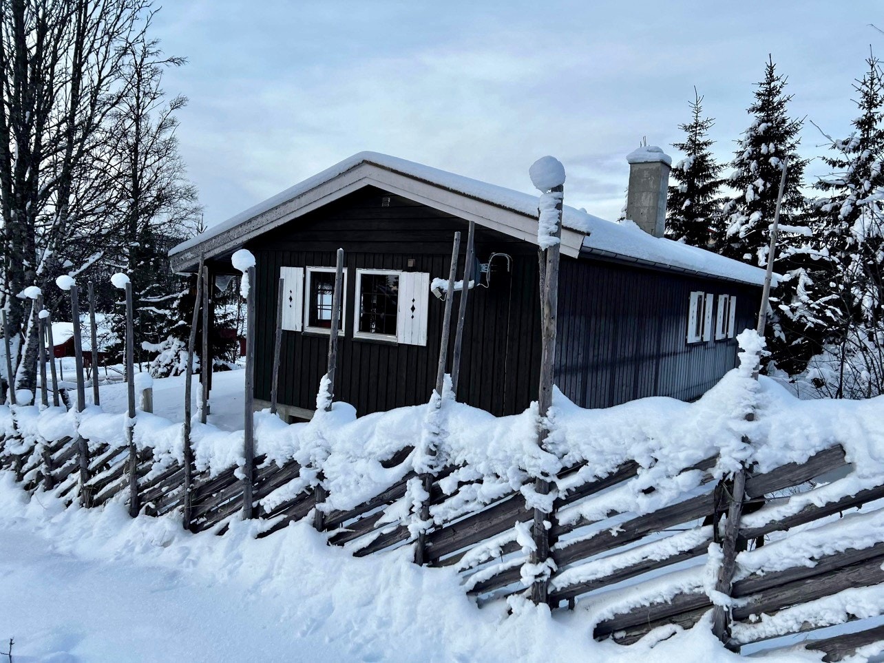 Hytte med sentral beliggenhet og kort vei til alt Nordseter har å by på. Galleribilde