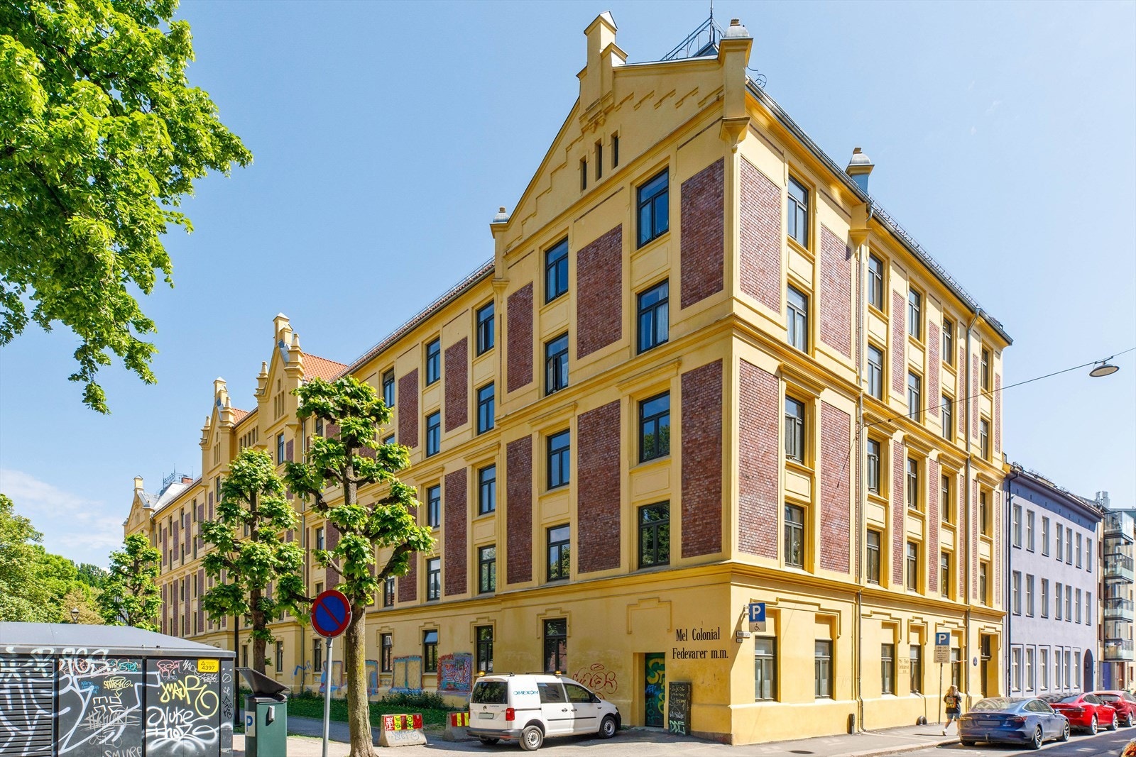 Rudolf Nilsen plass Borettslag består av 59 boliger og er et veldrevet borettslag. Galleribilde