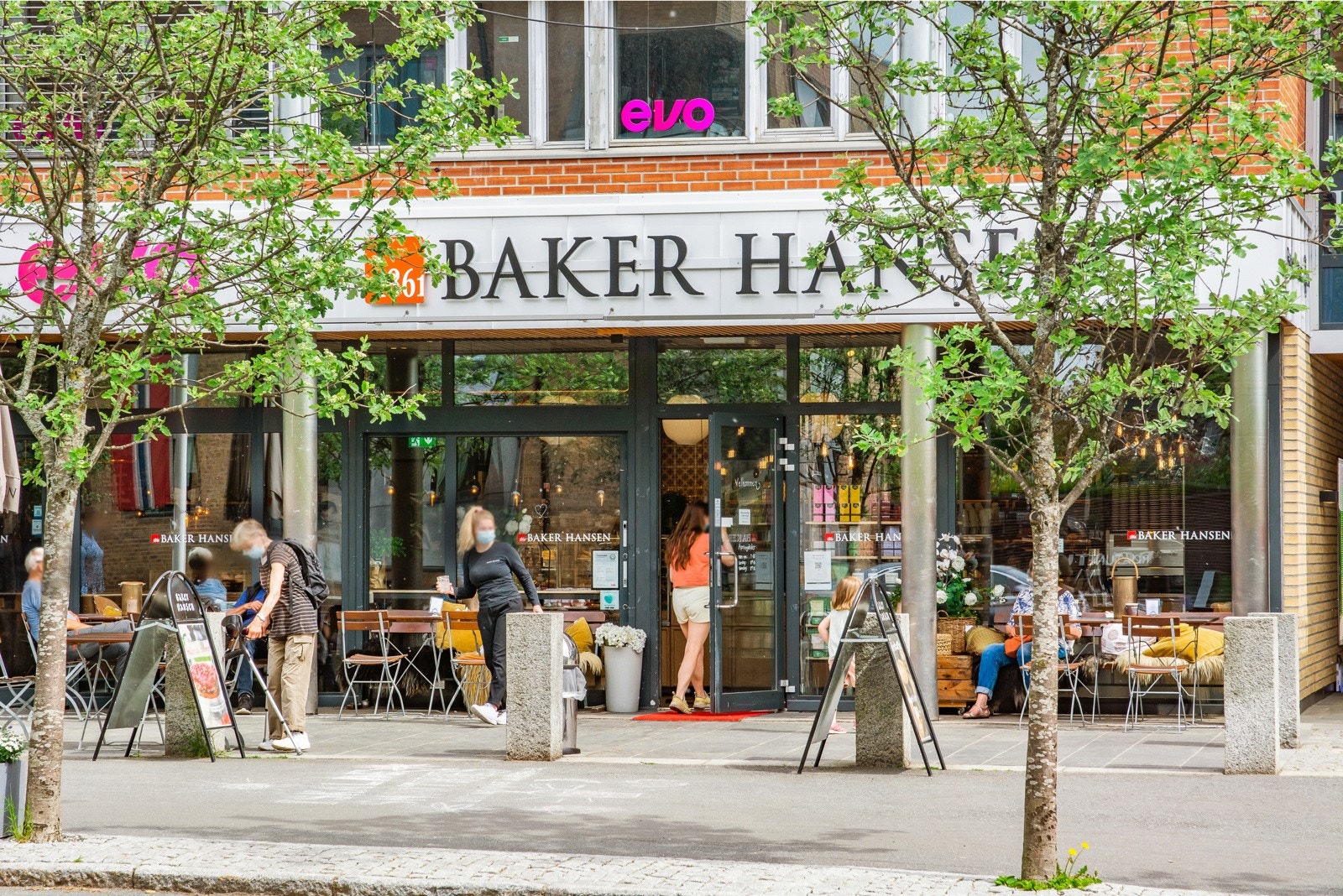 Baker Hasen på Røa Galleribilde
