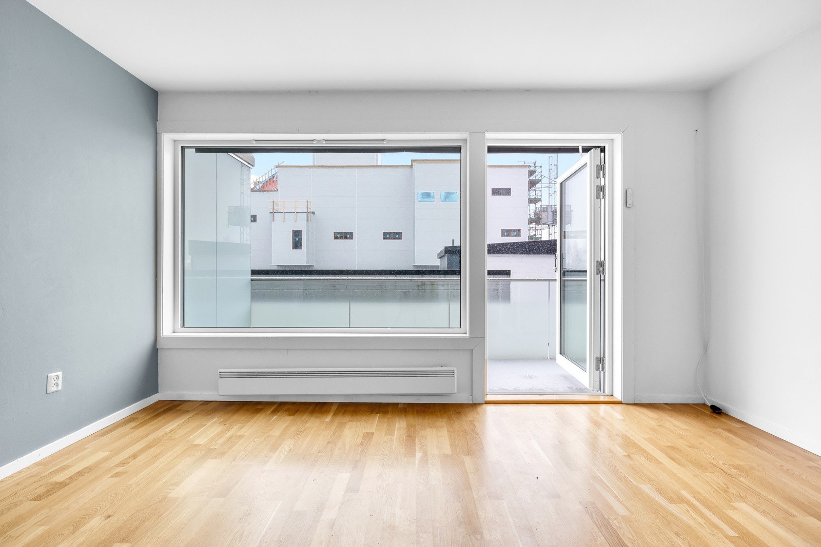 Lave felleskostnader som inkluderer, varmtvann, internett og tv Galleribilde