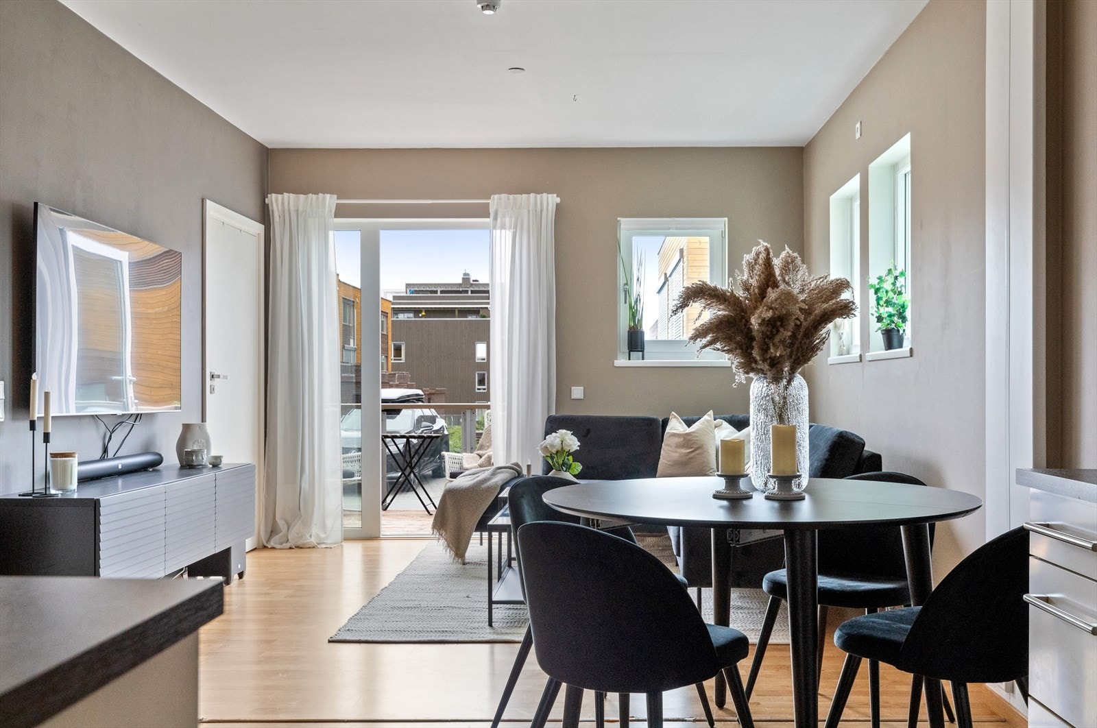 Leiligheten har kun TG1 i takstrapporten. Galleribilde