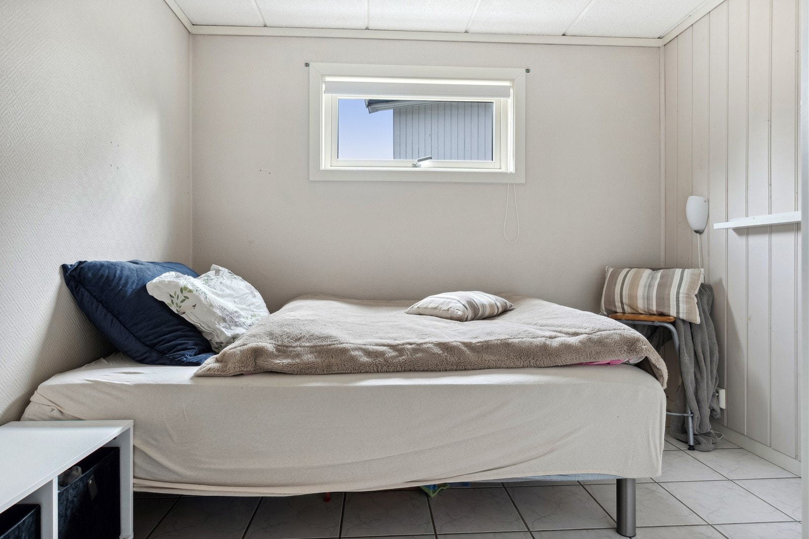 Soverommet i sokkeleilighet på 8 kvm. Galleribilde