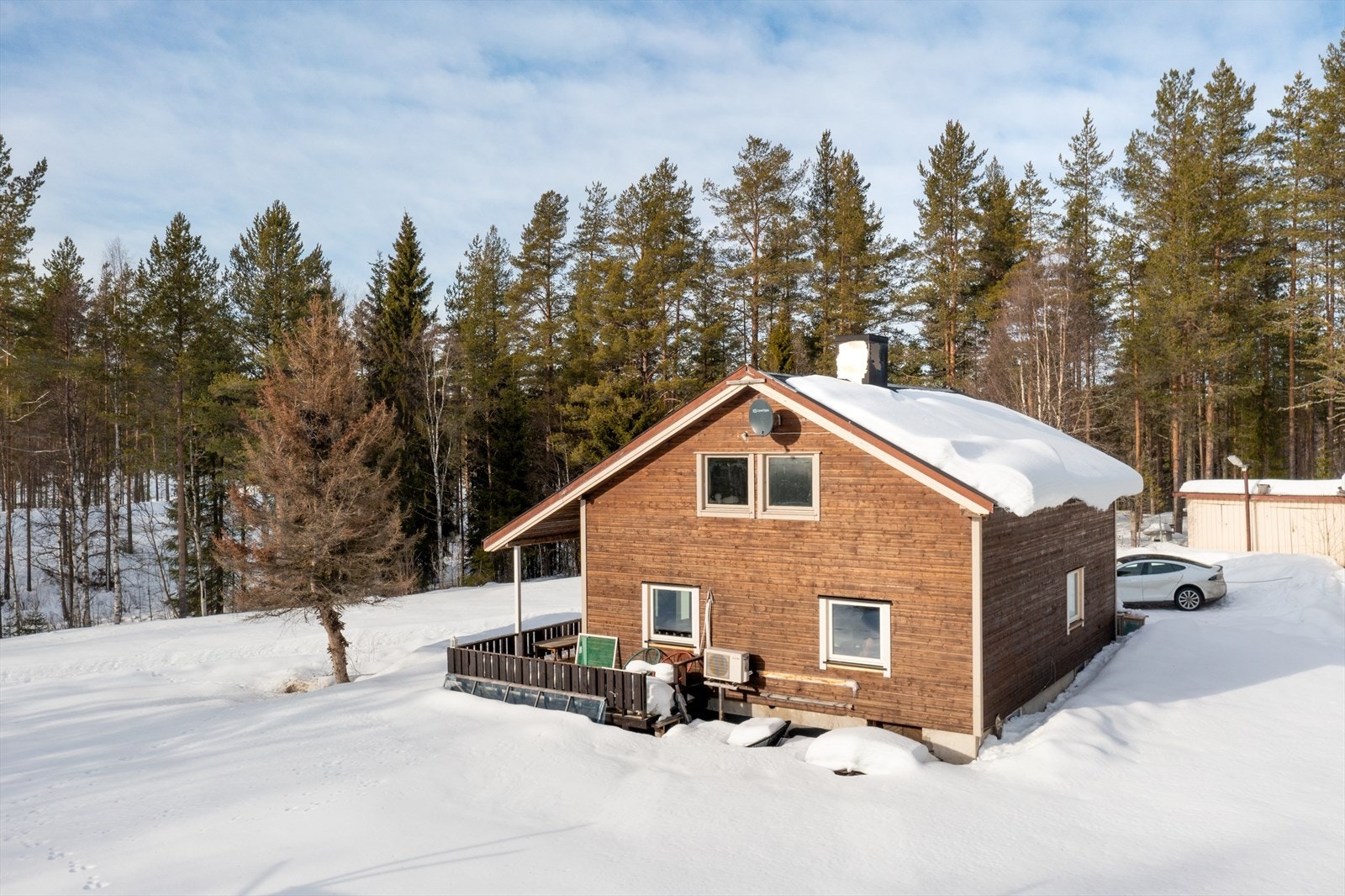 Solrik terrasse. Galleribilde