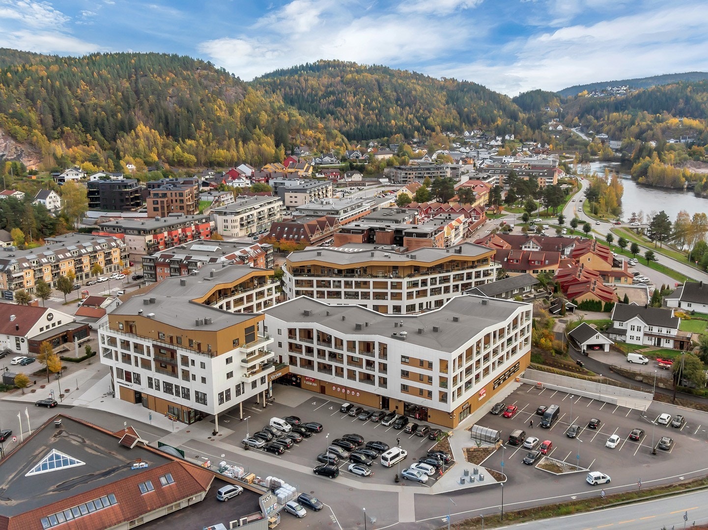 I Vennesla Atrium er det gode parkeringsforhold. Galleribilde