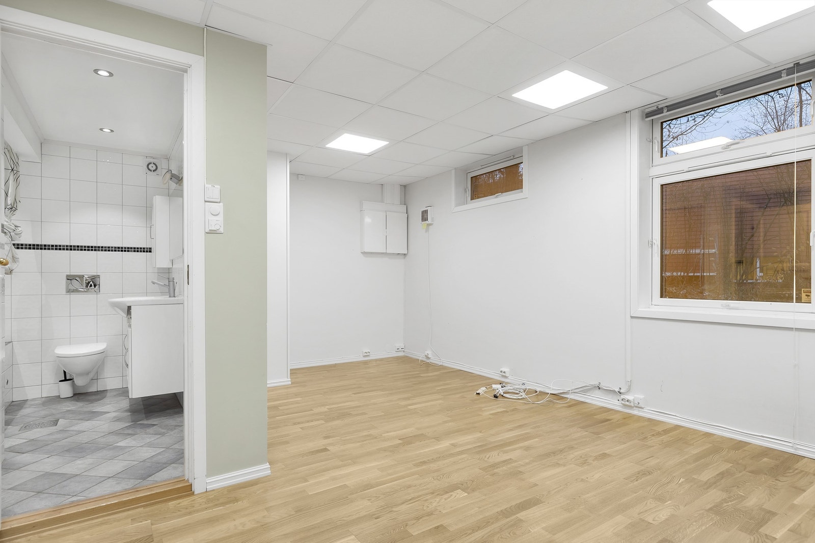 Nok et rom til allsidig bruk. Rommet er ikke omsøkt/godkjent til varig opphold. Galleribilde