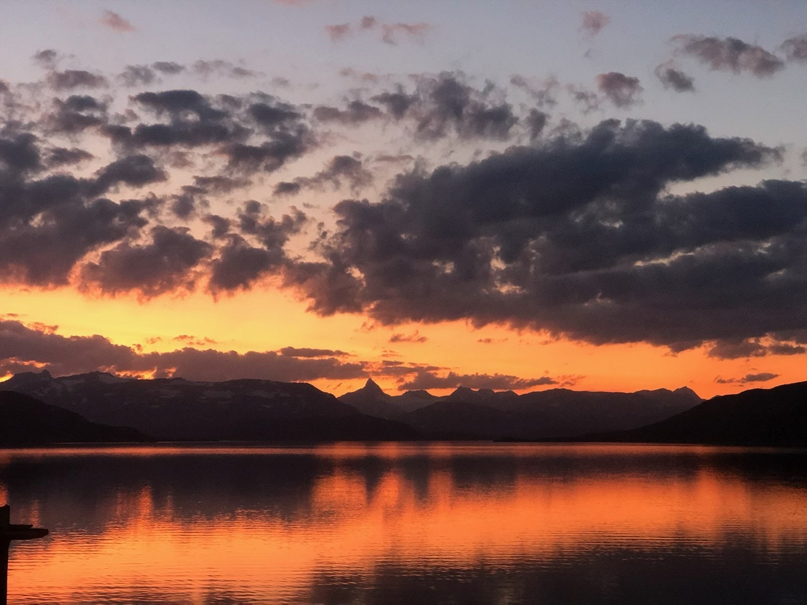 Tyinvannet i solnedgang Galleribilde