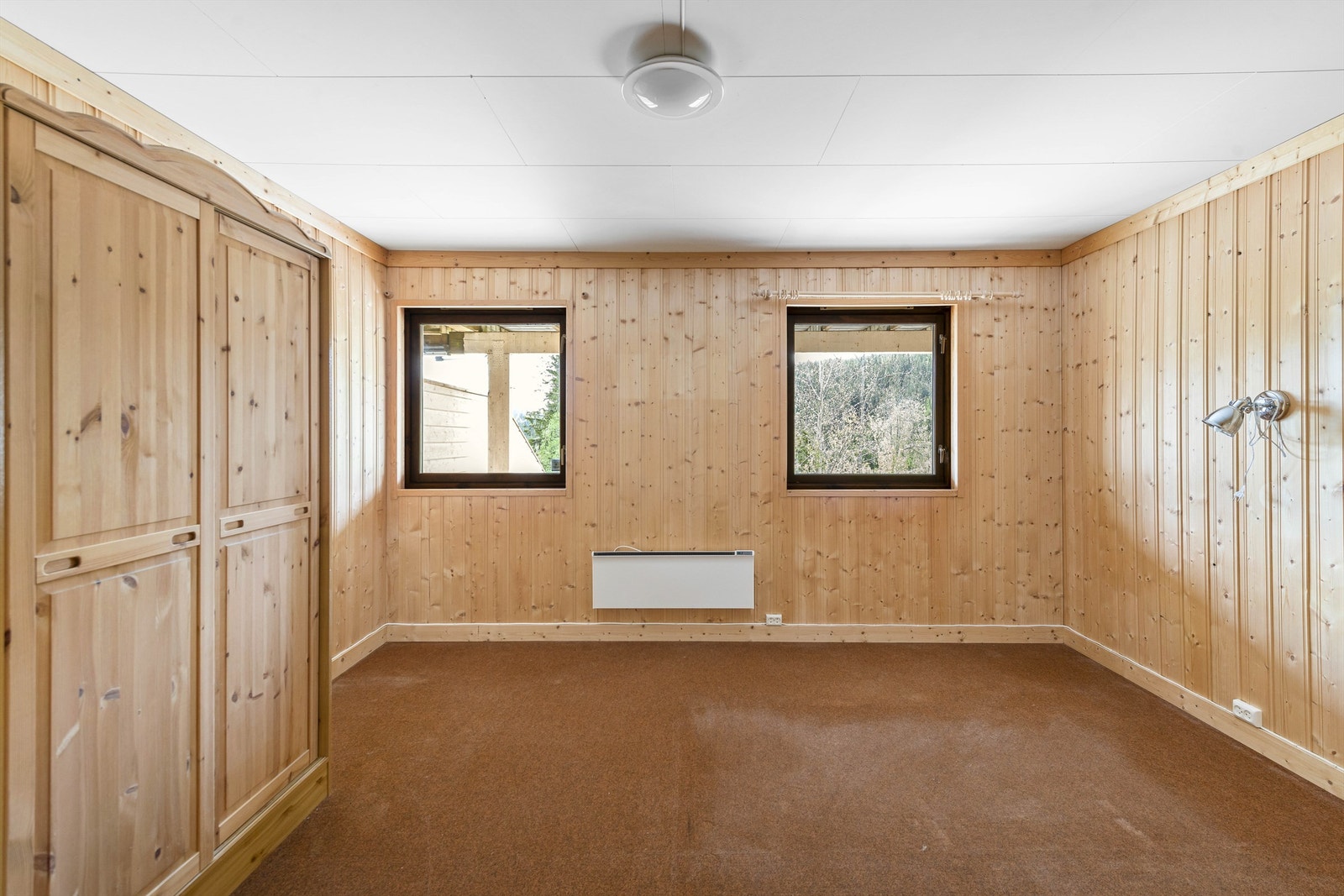 Hoved soverom som kan deles til to mindre Galleribilde