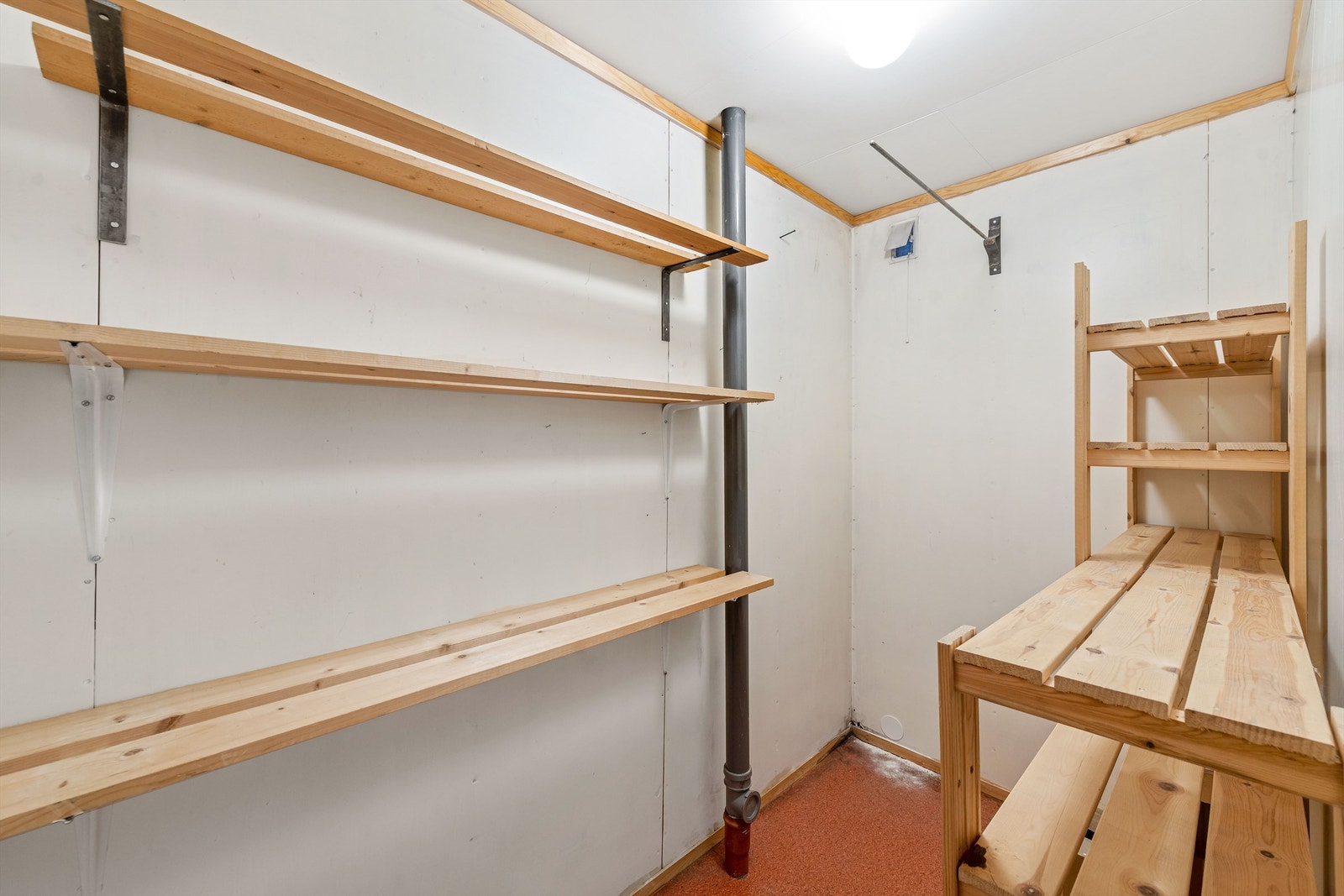 Bod i kjeller Galleribilde