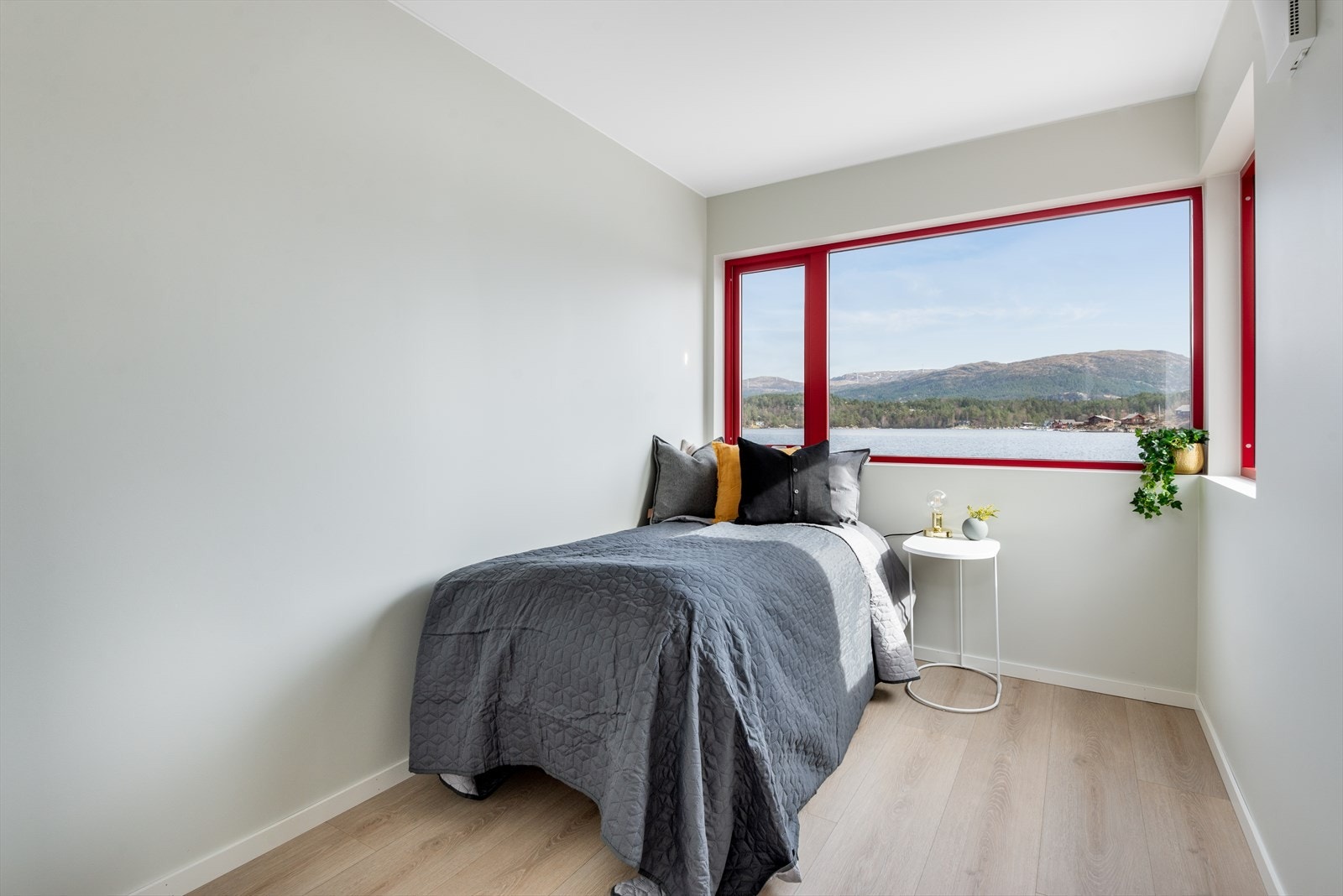 Soverom 2. Bilete frå Strandhus 2 Galleribilde