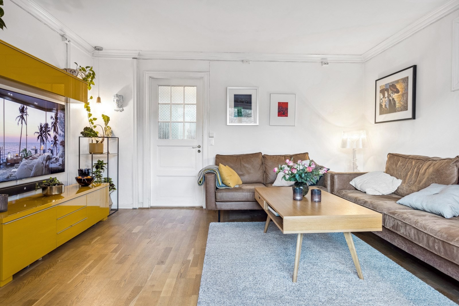 Boligen ble oppført i 1926 og ble påbygd i 1990 og i 2016. Galleribilde