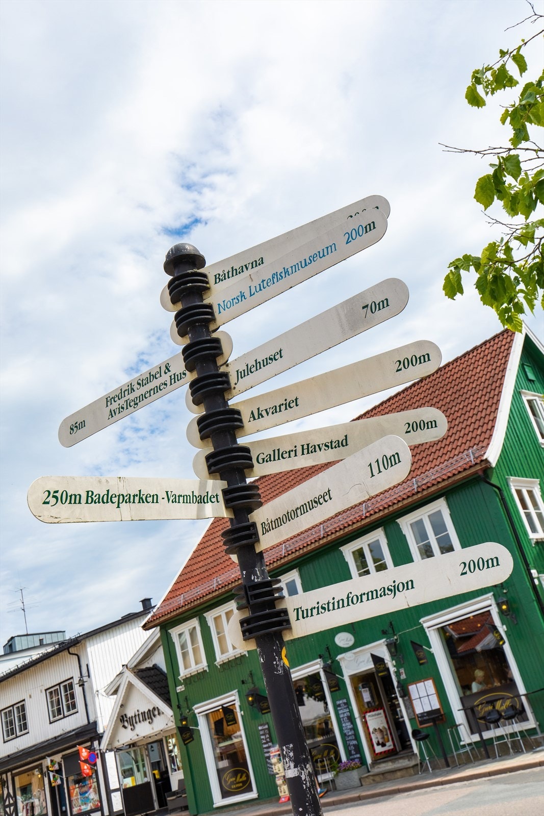 Drøbak sentrum ligger ca. 20 min gangtid fra eiendommen Galleribilde