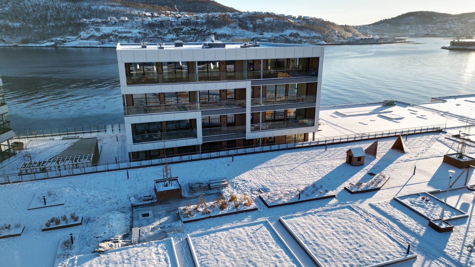 Fasade mot hagen Galleribilde