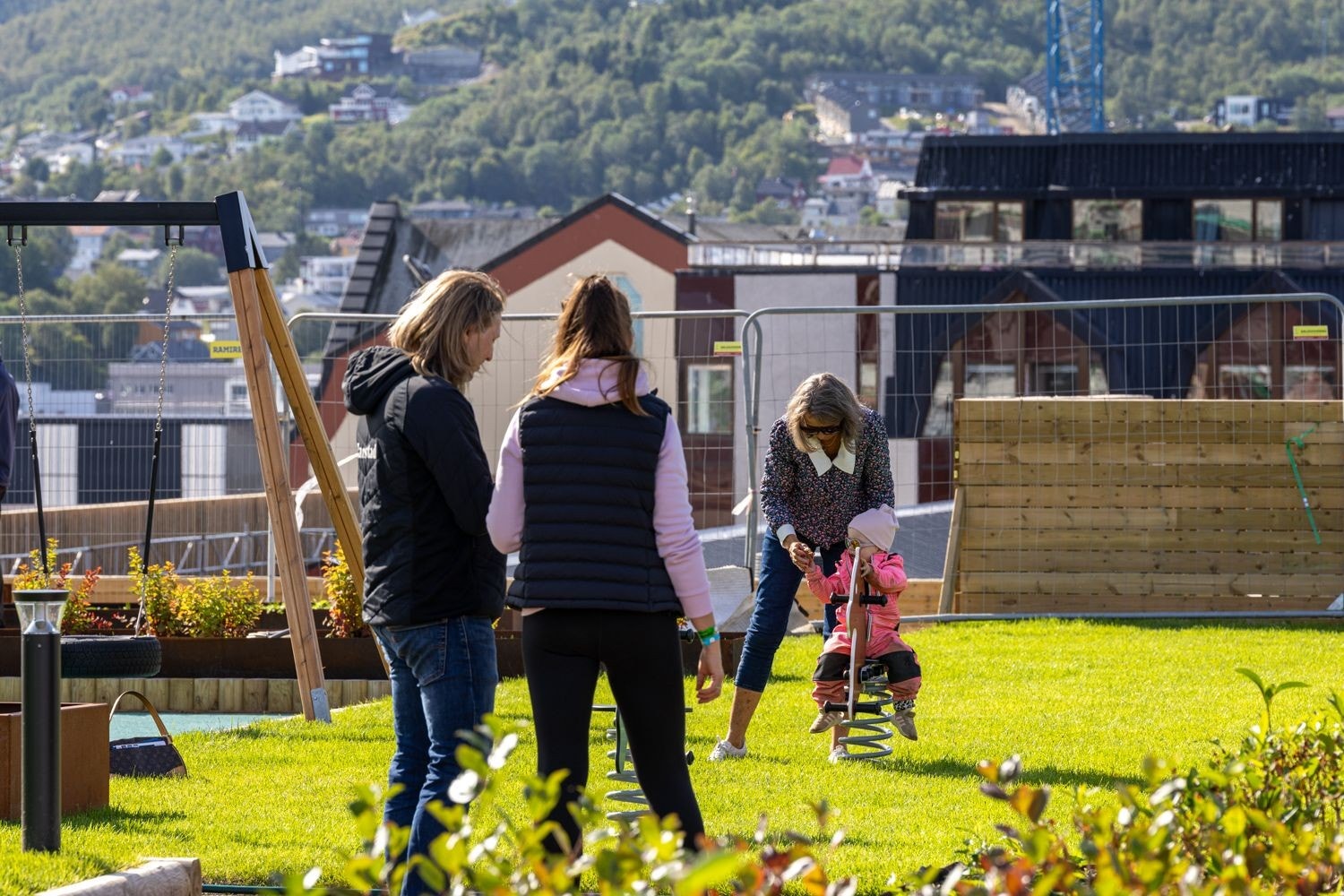 Lekeplass i hagen Galleribilde