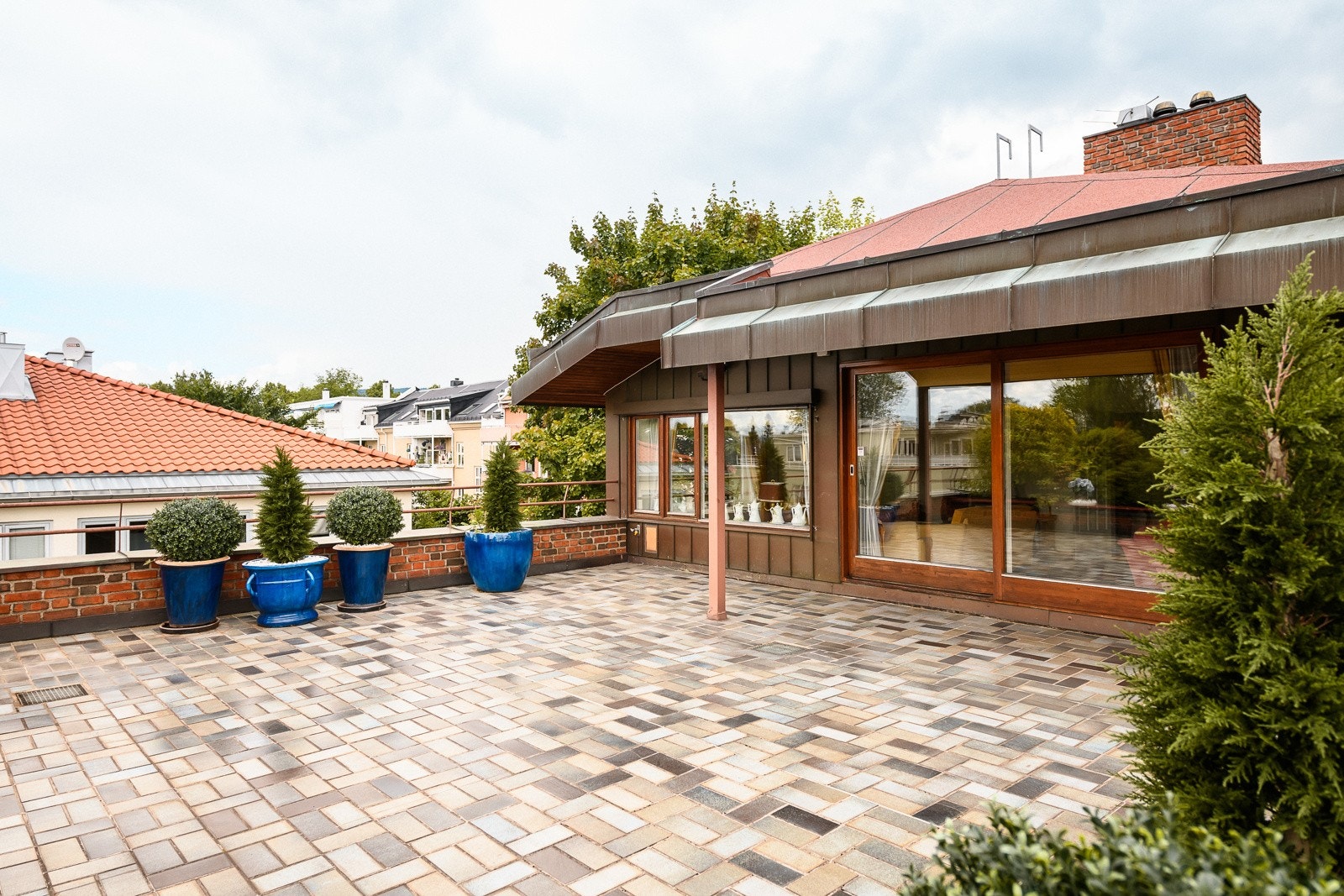 Velkommen til Munthes gate 33 - En romslig toppleilighet på 226 kvm BRA. Galleribilde