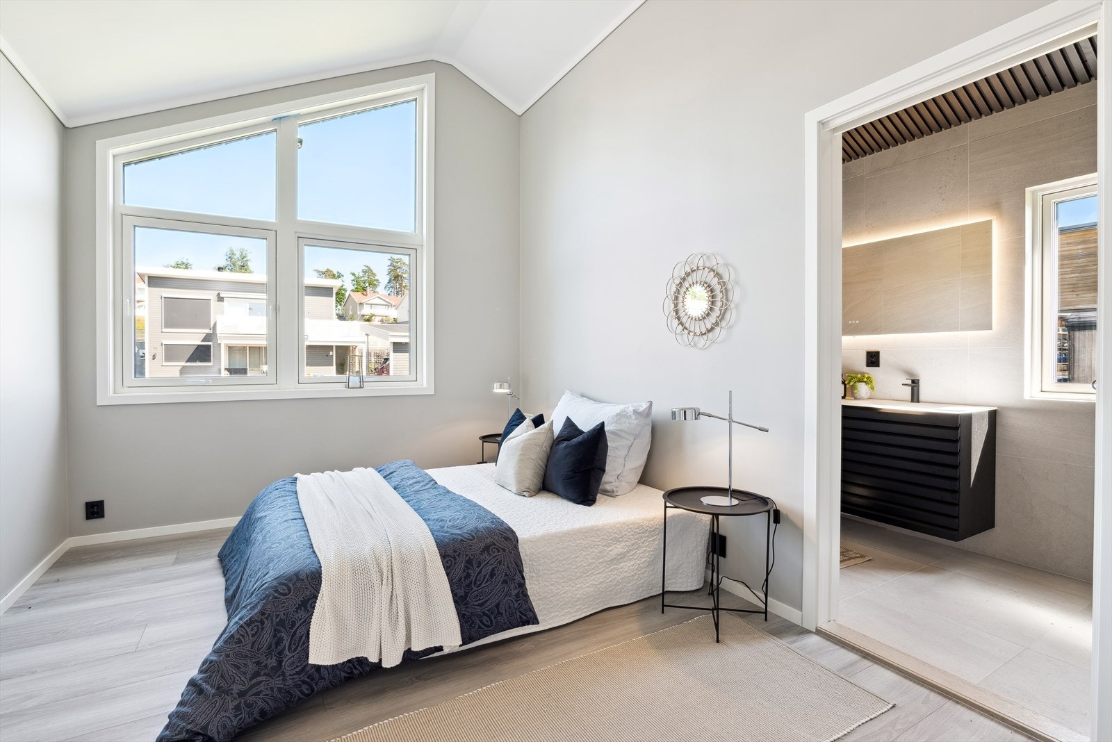 Hotellfølelse når man våkner og kan gå rett til eget baderom Galleribilde