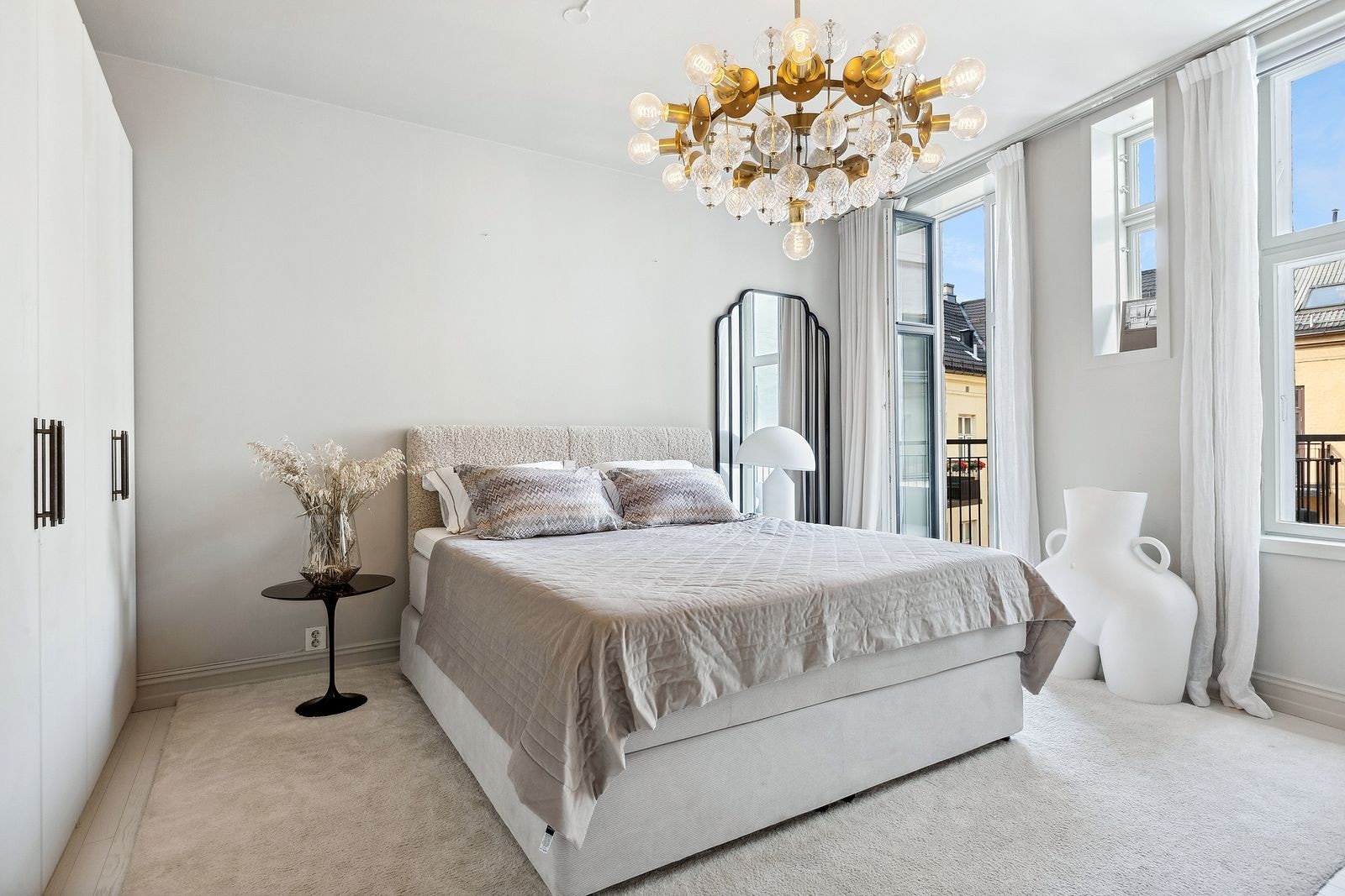 Hovedsoverom med dobbeltseng. Galleribilde