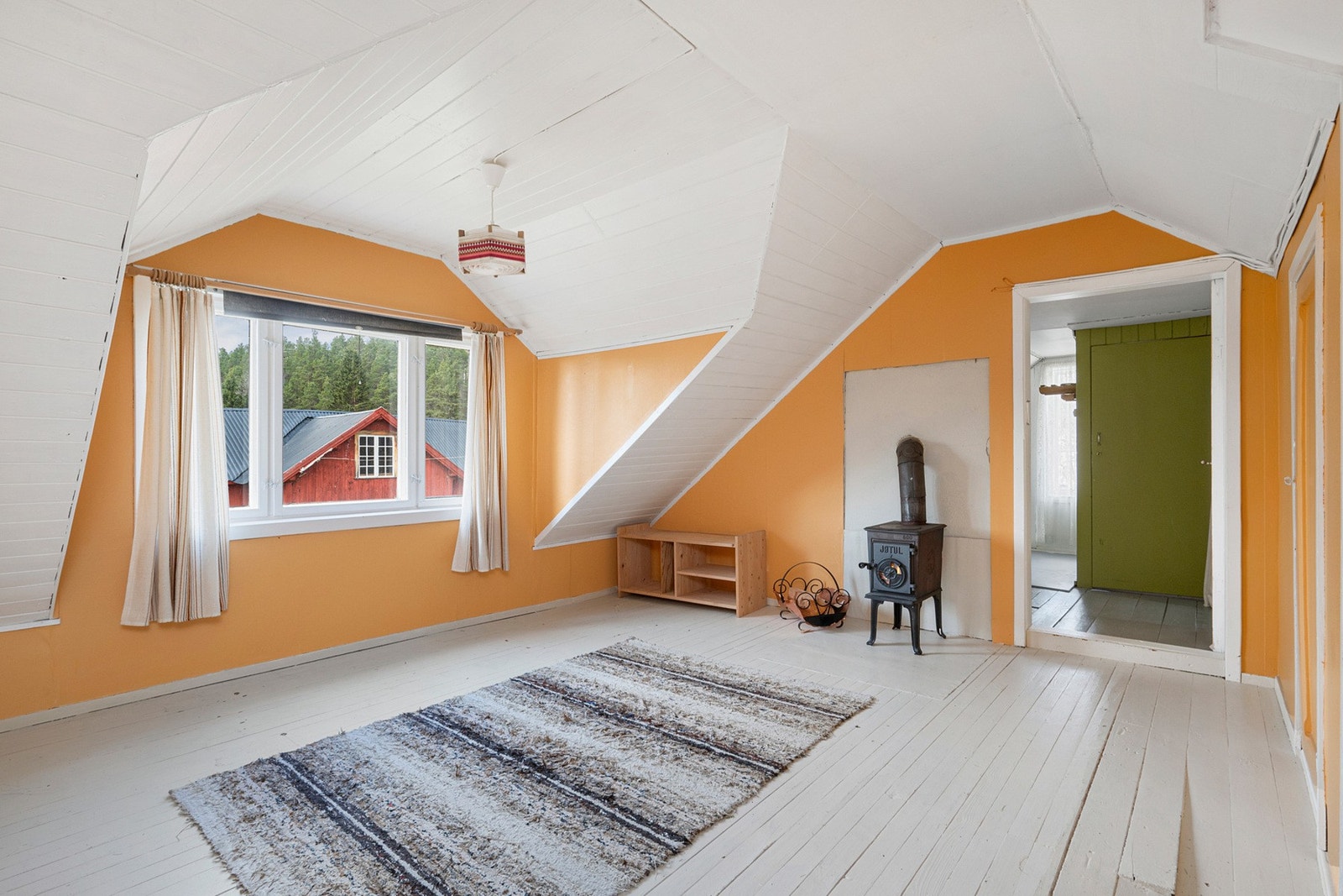 Soverom 1 på 13,5m². Galleribilde