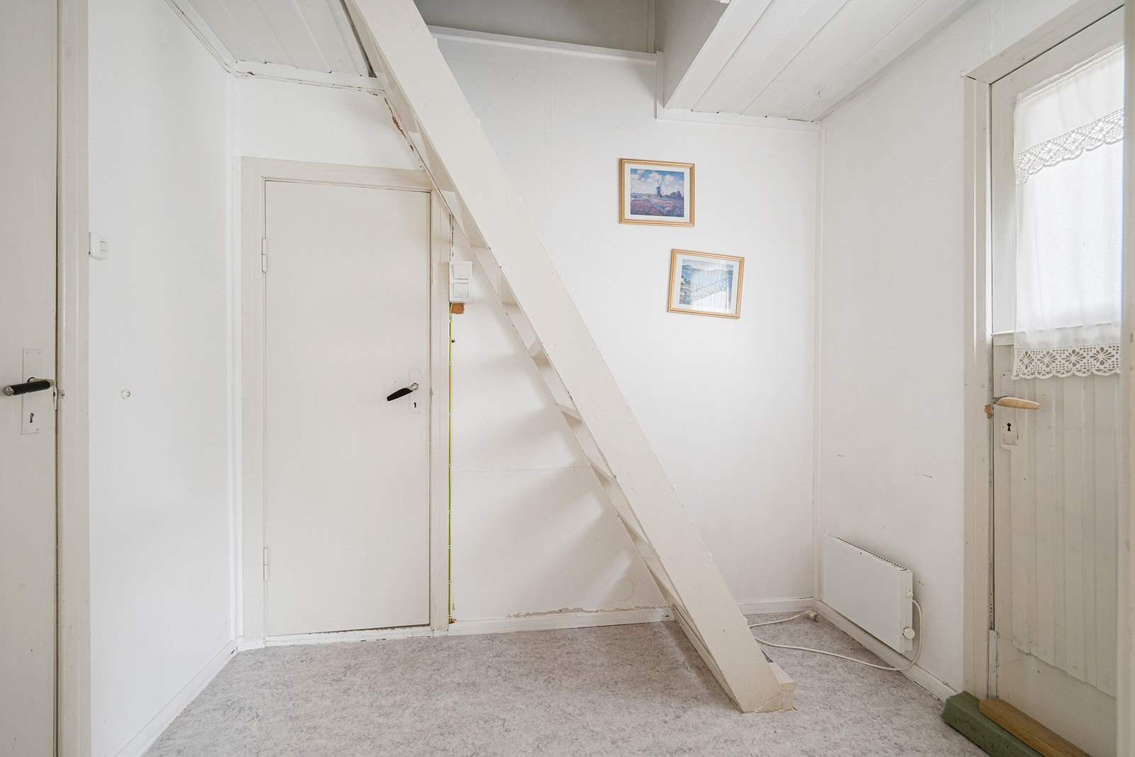 Gang/trapperom. Galleribilde