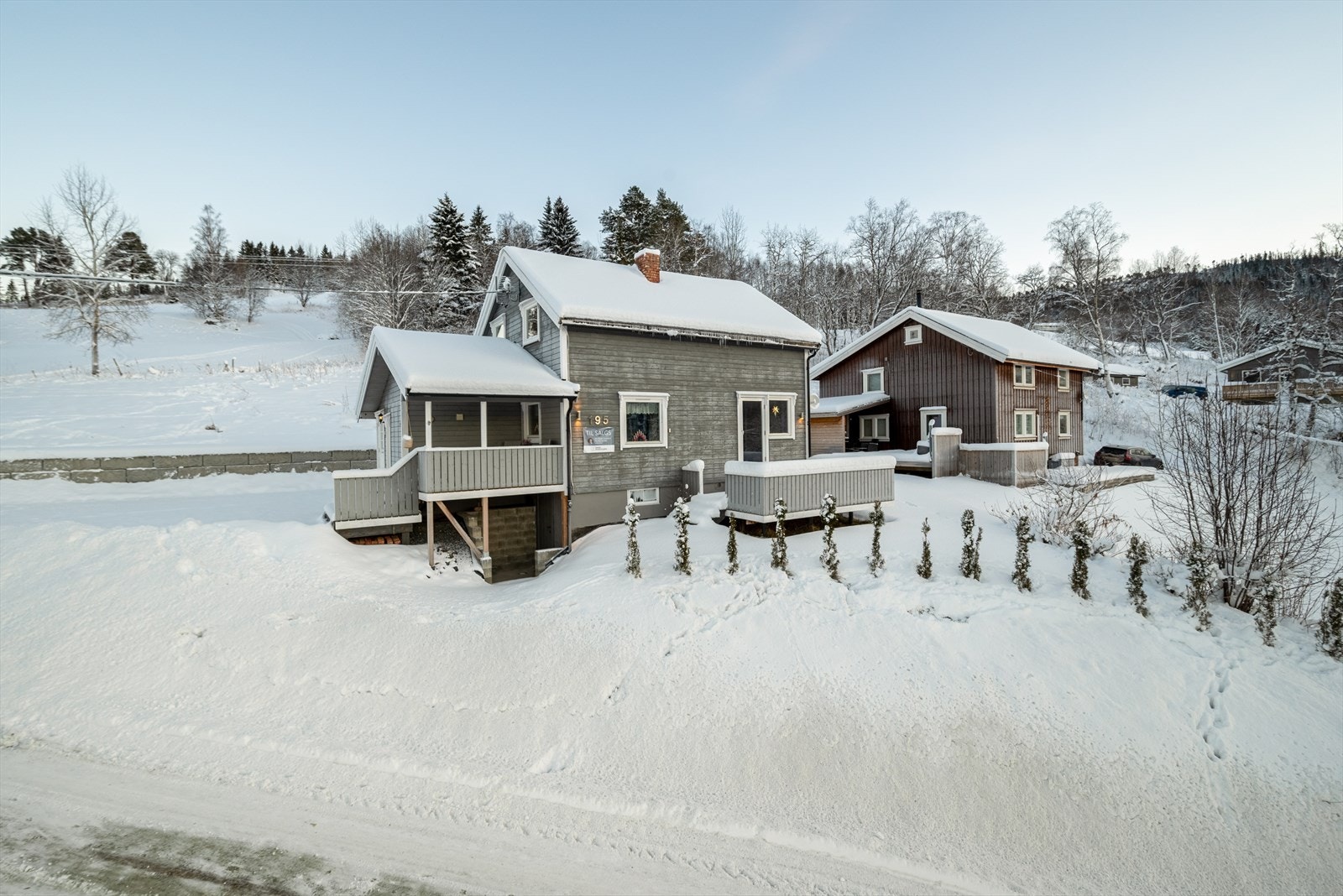 Velkommen til Haukdalsveien 195 - en innholdsrik enebolig over tre plan. Galleribilde