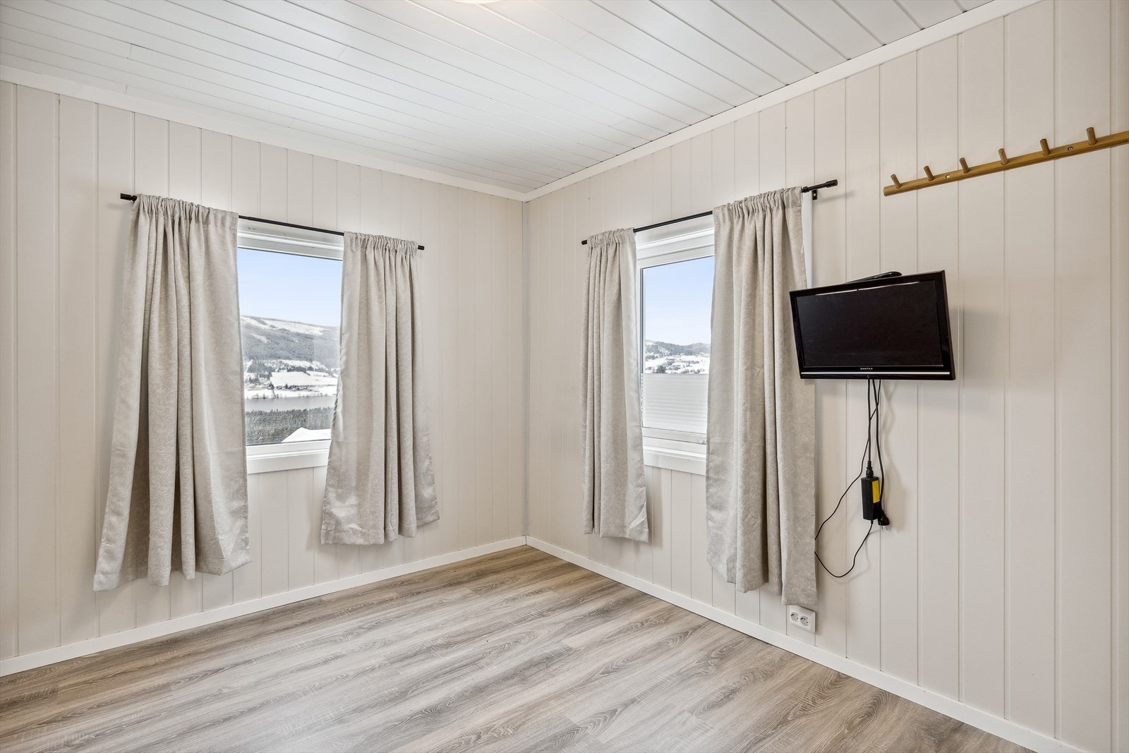Soverom 2 i tilbygget fra 2020. Her er det plass til å innrede med dobbeltseng. Galleribilde