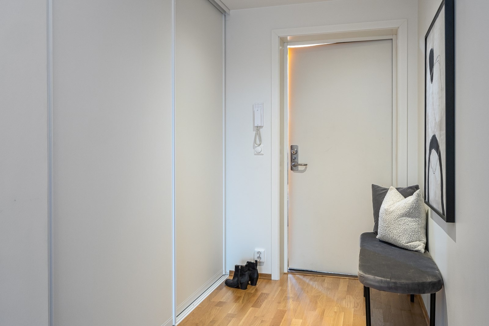 Leiligheten disponerer også en ekstern bod i kjeller for oppbevaring. Galleribilde