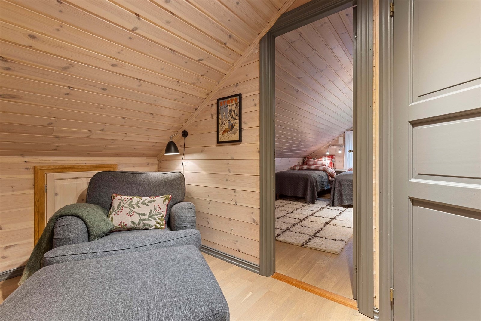 Fra loftstue mot soverom nr 4. Galleribilde