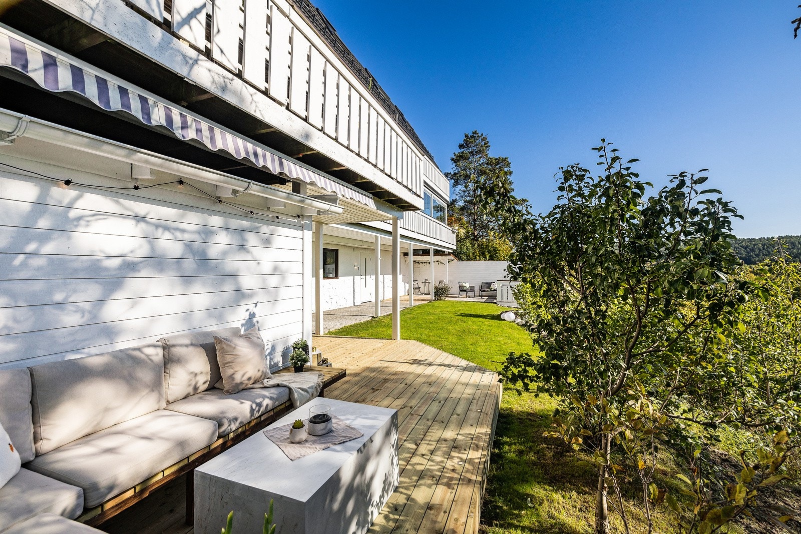 Praktisk med markise for ekstra varme sommerdager. Galleribilde