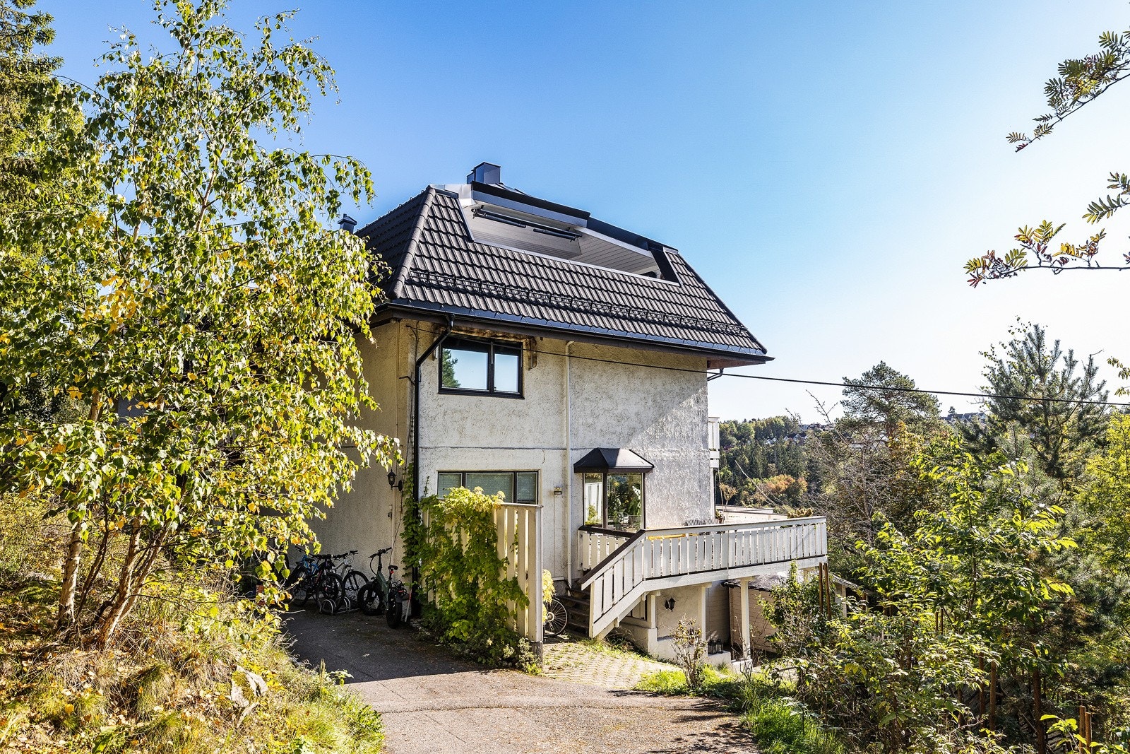 Sameiet Nordstrandveien 86 består av 6 eierseksjoner. Galleribilde