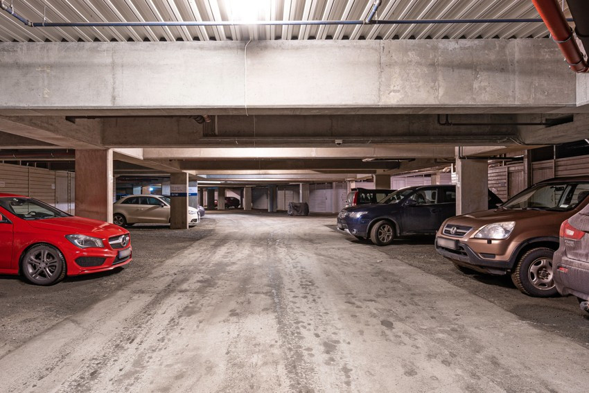 Bruksretten er registrert hos forretningsfører og transport av bruksrett innebærer eierskifte hos forretningsfører