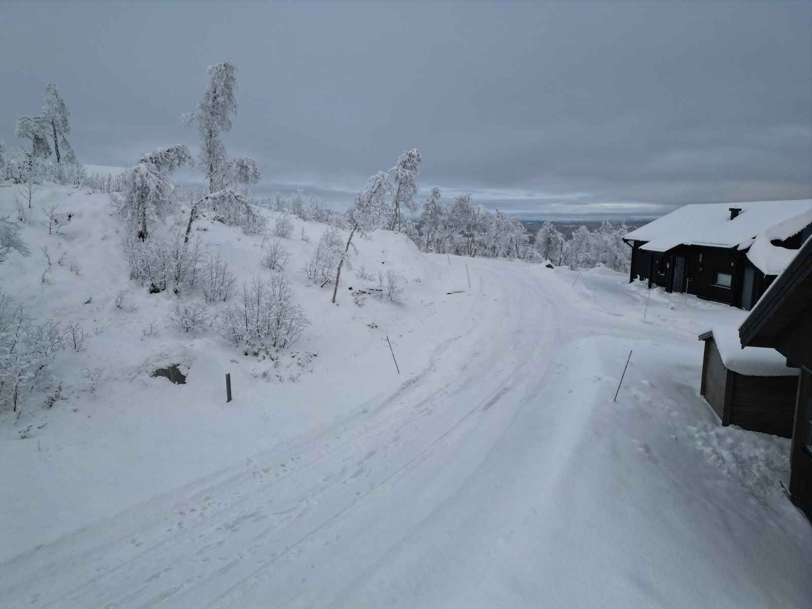 dji_fly_20231112_171200_57_1700470116987_photo.jpeg Galleribilde