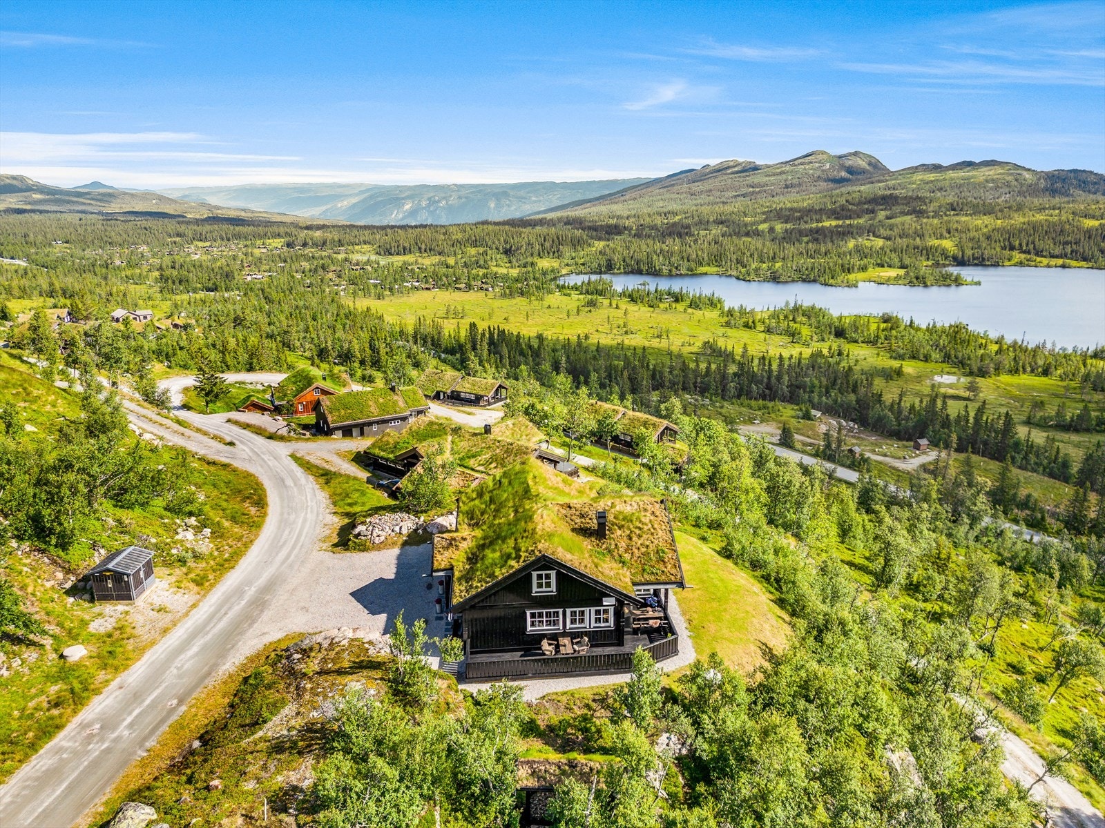 Området byr på fine varierte tur- og skiløyper som passer for alle aldre og ferdighetsnivåer. Galleribilde
