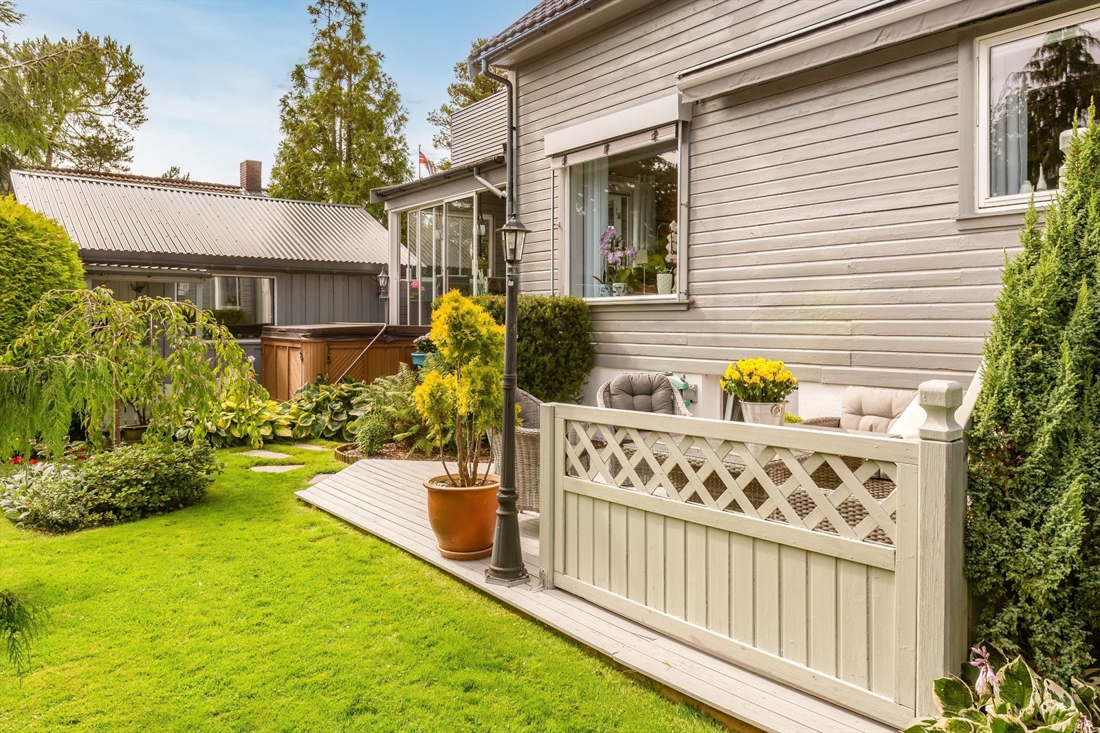 Hagen er pent opparbeidet og har flere soner Galleribilde