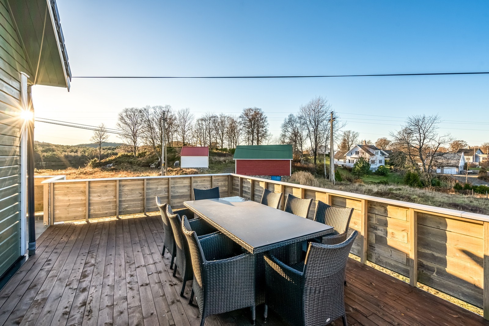 Terrasse med ettermiddag og kveldssol (nord) Galleribilde