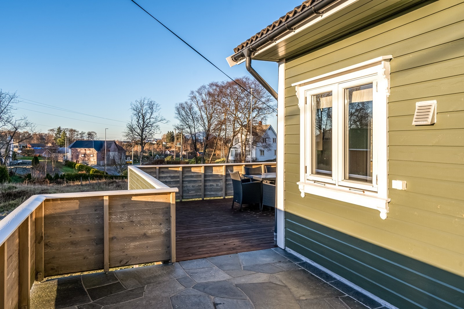 Terrrasse mot vest og nord Galleribilde