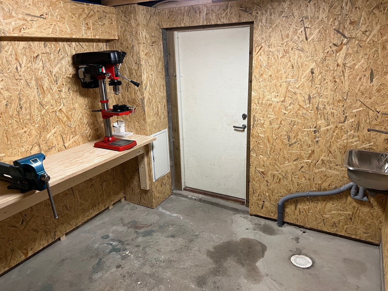 Arbeidsrom kjeller Galleribilde