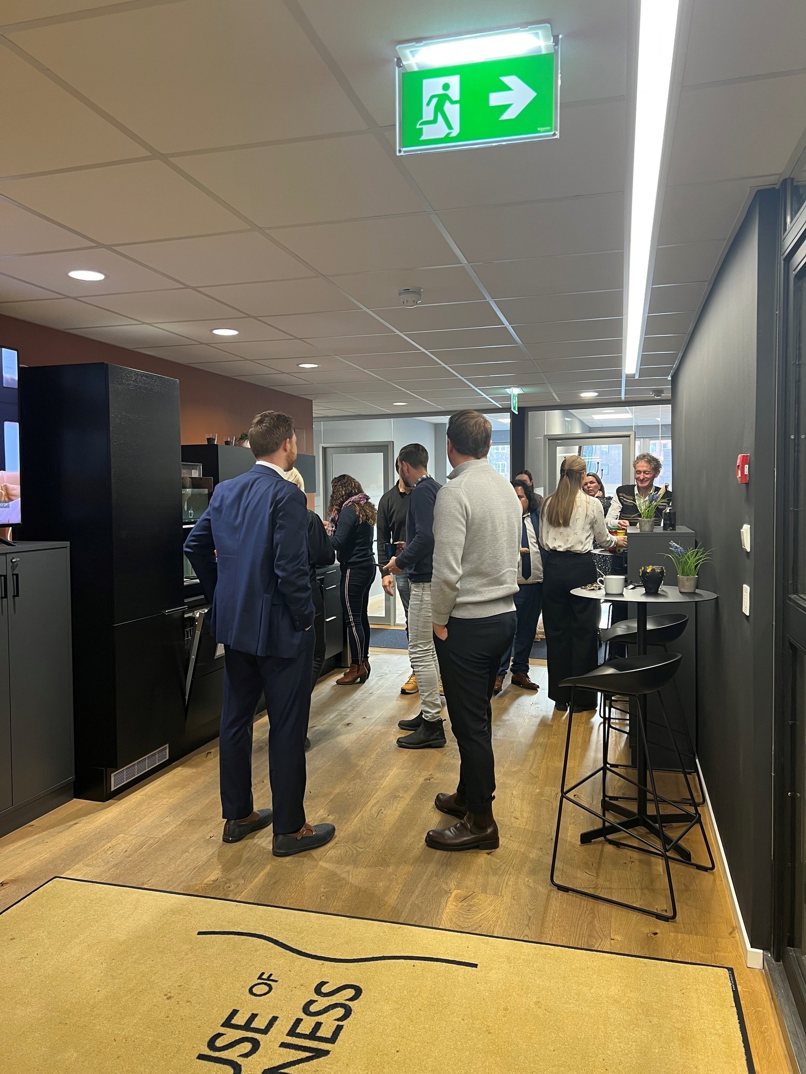 Sosial sone i House of Business.
Møt dine kolleger for nettverksbygging og en kaffe.
House of Business - HOME of Opportunities! Galleribilde