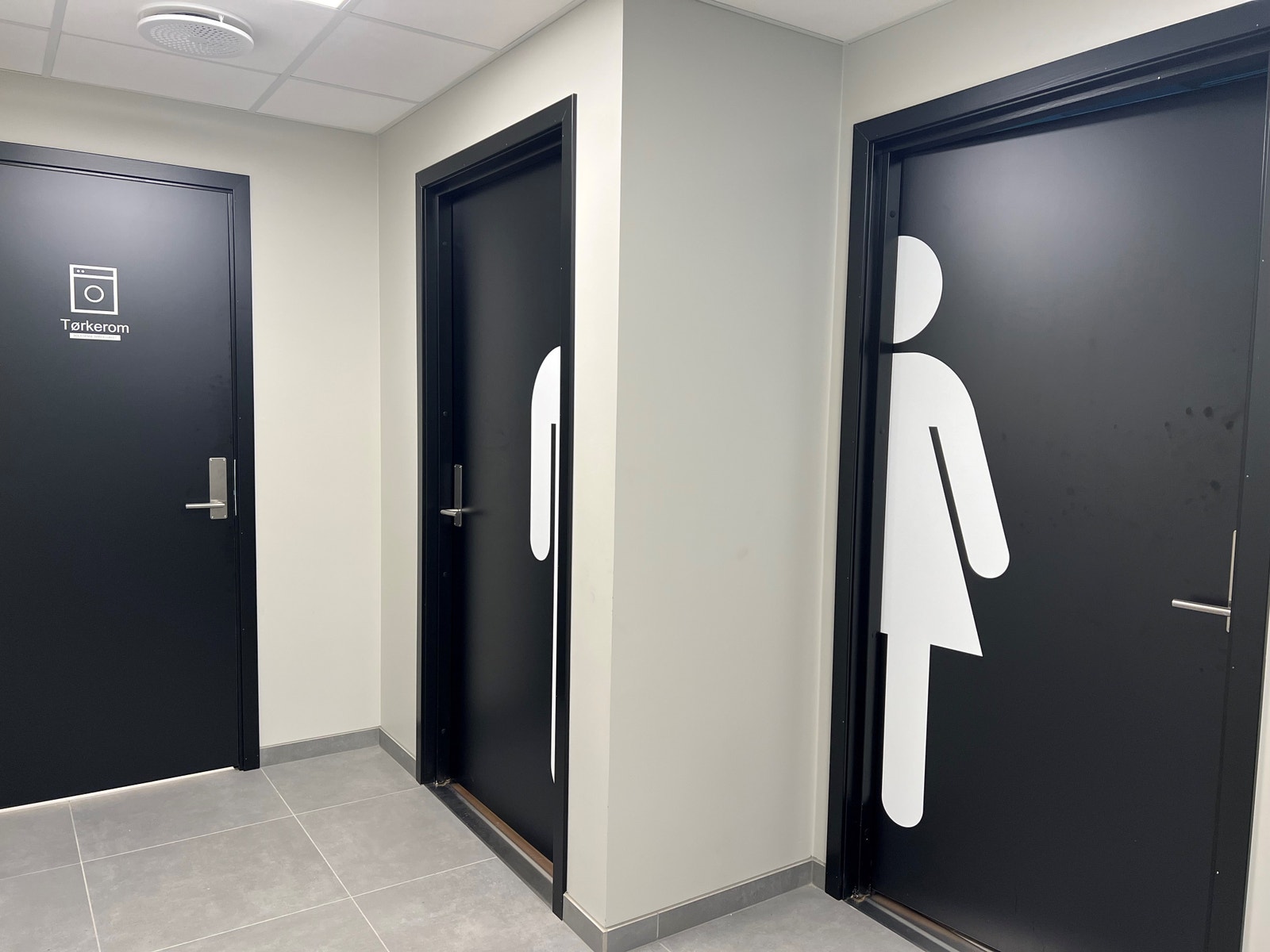Inngang garderober Dame/Herre
Totalt renovert 2022 Galleribilde