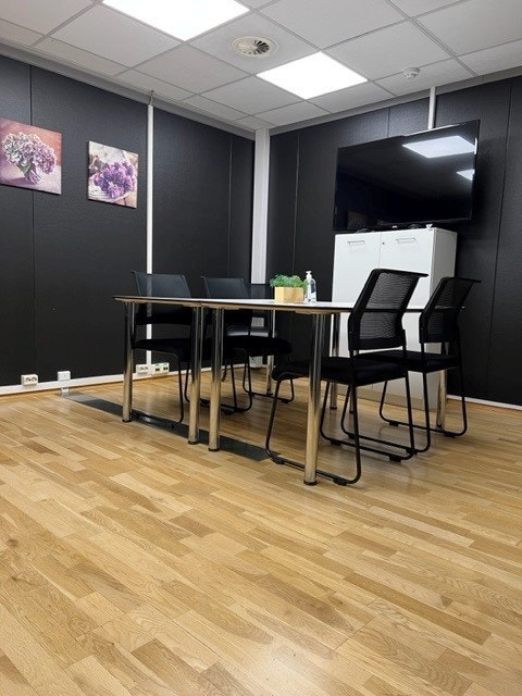 Møterom 5.etg.
4-6 personer
Bookes online for alle leietakere Galleribilde