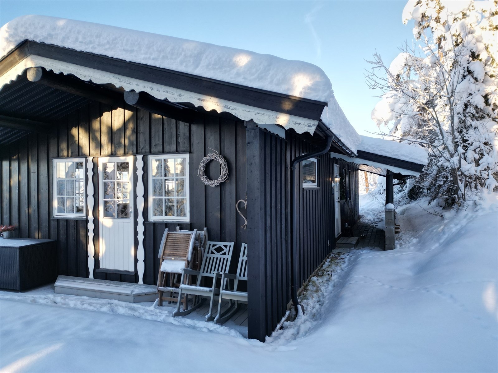 Takoverbygget inngangsparti Galleribilde