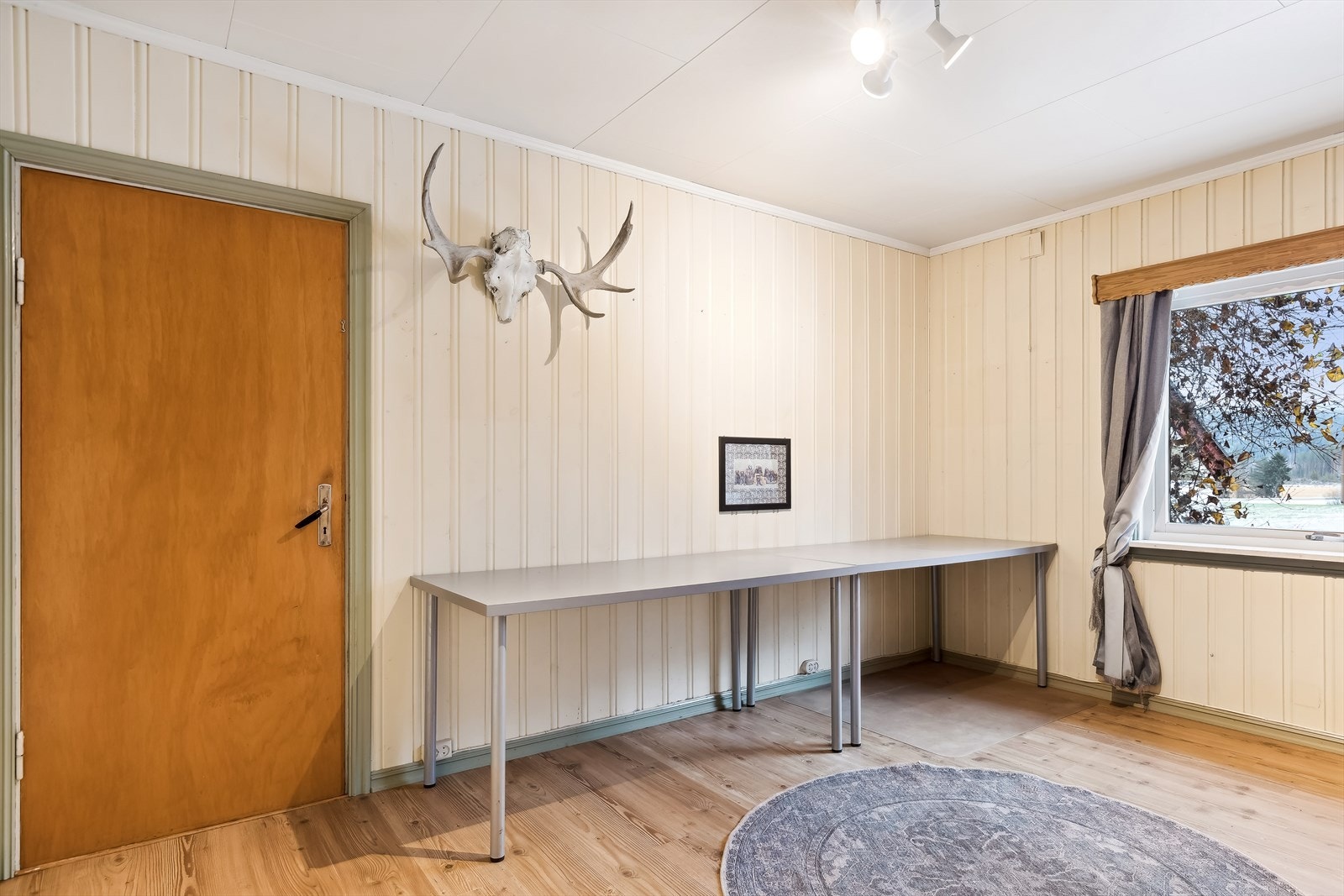 Kontor med adkomst til soverommene. Galleribilde