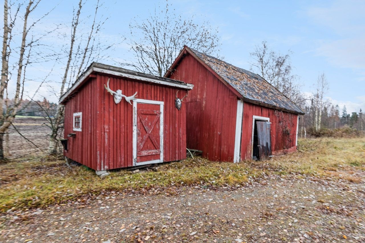 To uthus som trenger litt renoveringsbehov. Galleribilde