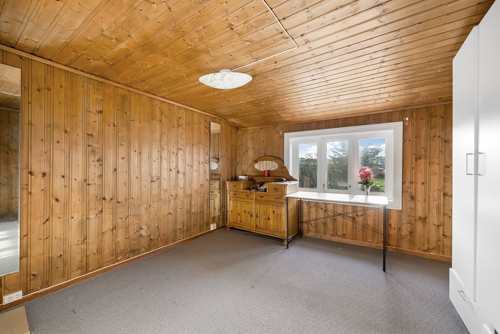 Soverom på loft Galleribilde