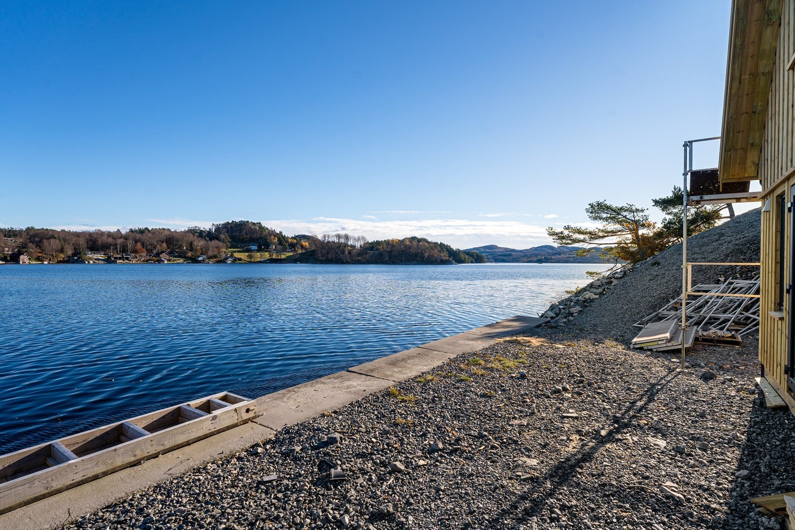 Ålfjorden er en aktiv og populær fjord med gode fiskemuligheter Galleribilde