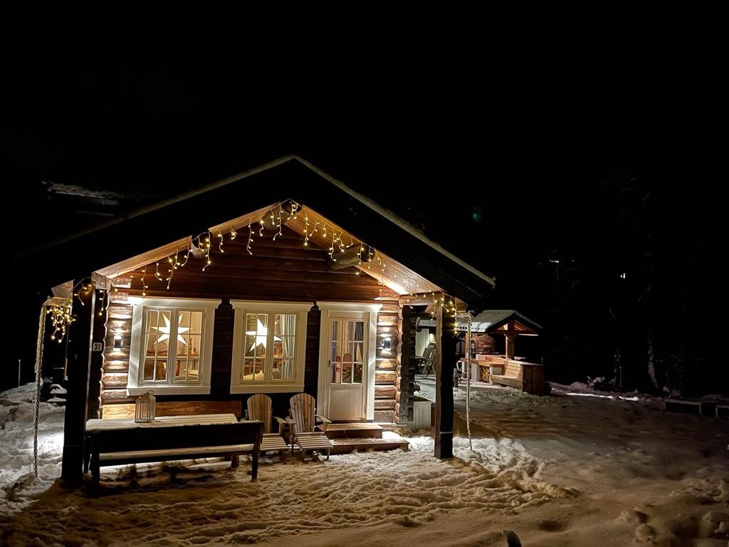 Feltet er både familievennlig og koselig, med tradisjonelle hytter beliggende i flott høyfjellsnatur. Galleribilde
