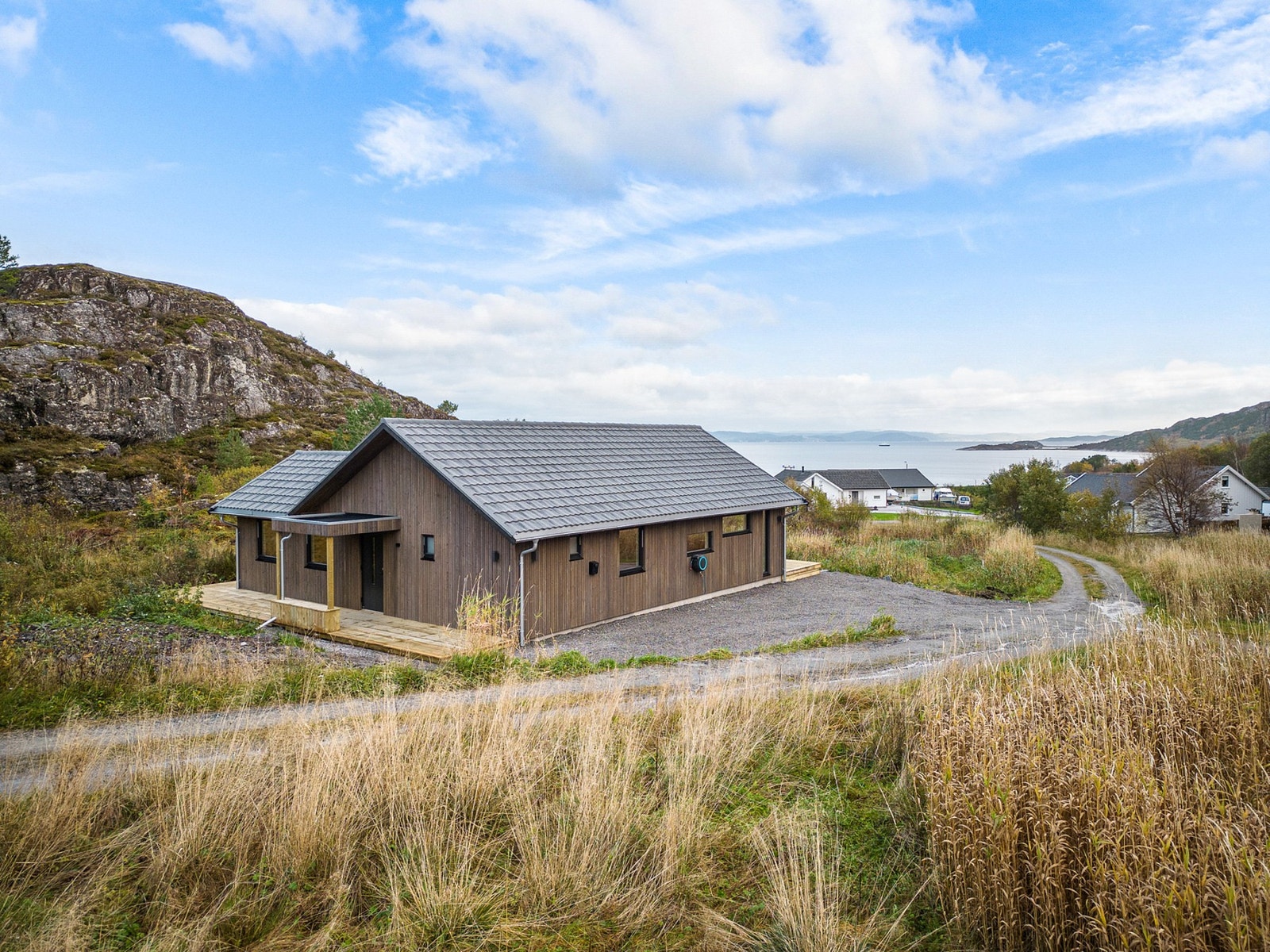 Nyoppført fritidsboligen i idylliske Sommerhvile hyttefelt på Agdenes. Galleribilde