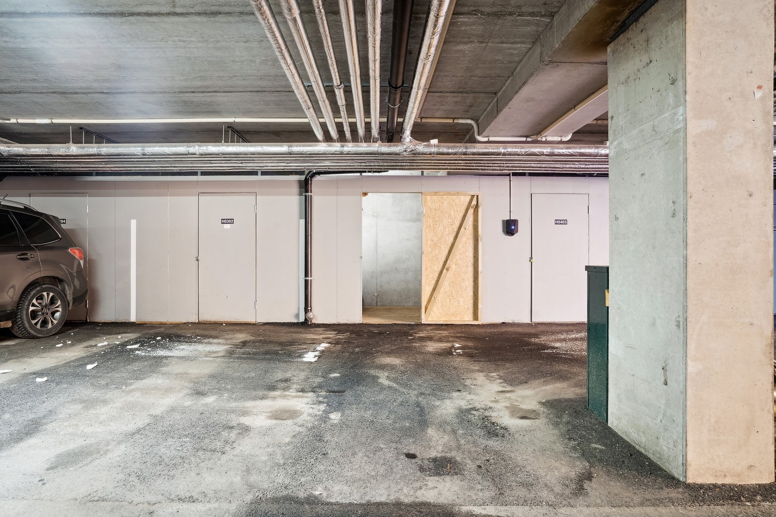 Samt egen utvendig bod i tilknytning til parkeringsplass. Galleribilde