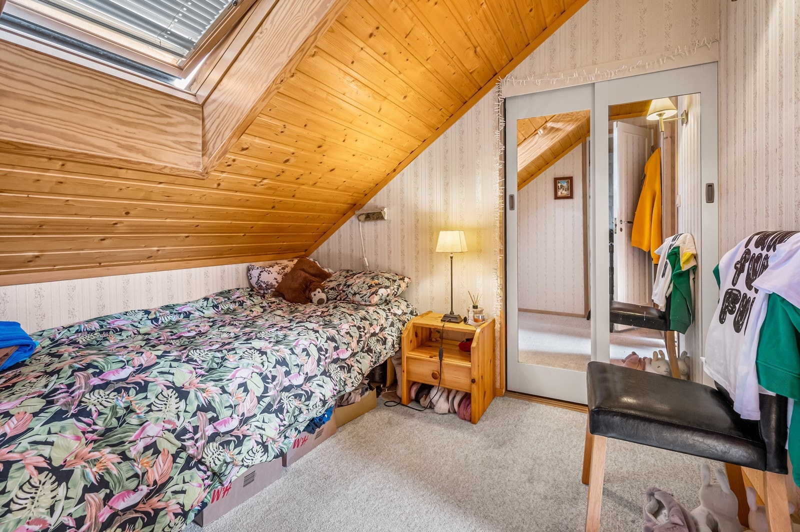 Soverom på loft (ikke godkjent) Galleribilde